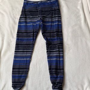 Calvin Klein Performance Women Striped leggings in Blue and Black Small
